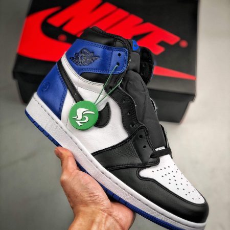 Fragment Design x Air Jordan 1 Retro High OG 716371-040