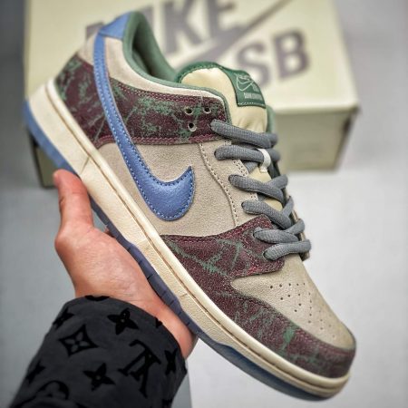 Crenshaw Skate Club x Dunk Low SB FN4193-100