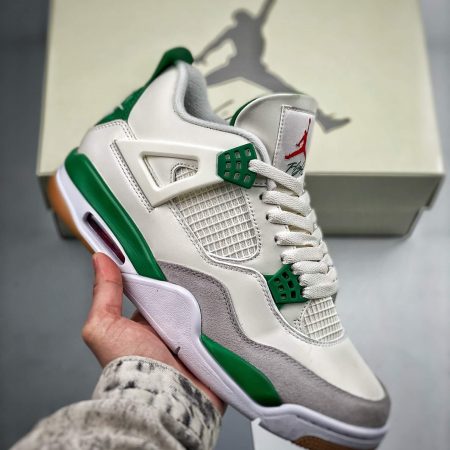 SB x Air Jordan 4 Retro SP 'Pine Green' DR5415-103