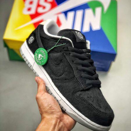 SB Dunk Low Medicom Toy 'Black' CZ5127-001