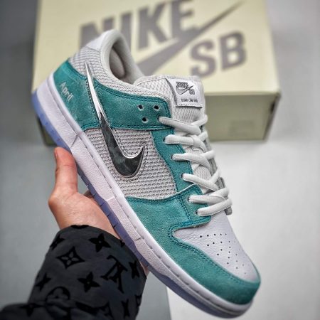 April Skateboards x Dunk Low SB 'Turbo Green' FD2562-400