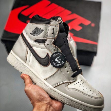 Air Jordan 1 Retro High OG Light Bone CD6578-006