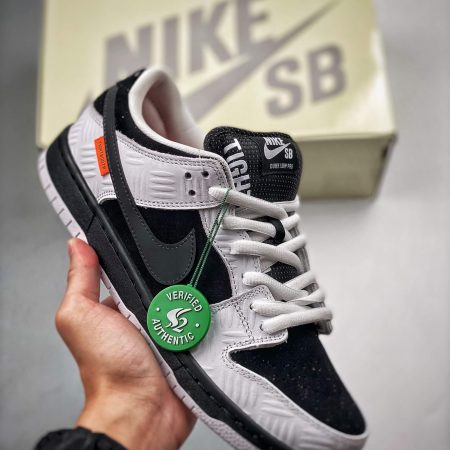 TIGHTBOOTH x Dunk Low SB FD2629-100