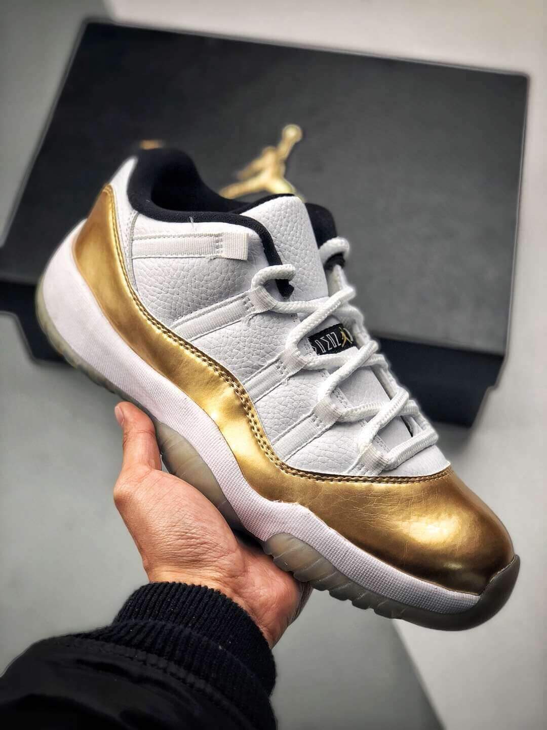 Air Jordan 11 Retro Low "Closing Ceremony" 528895-103