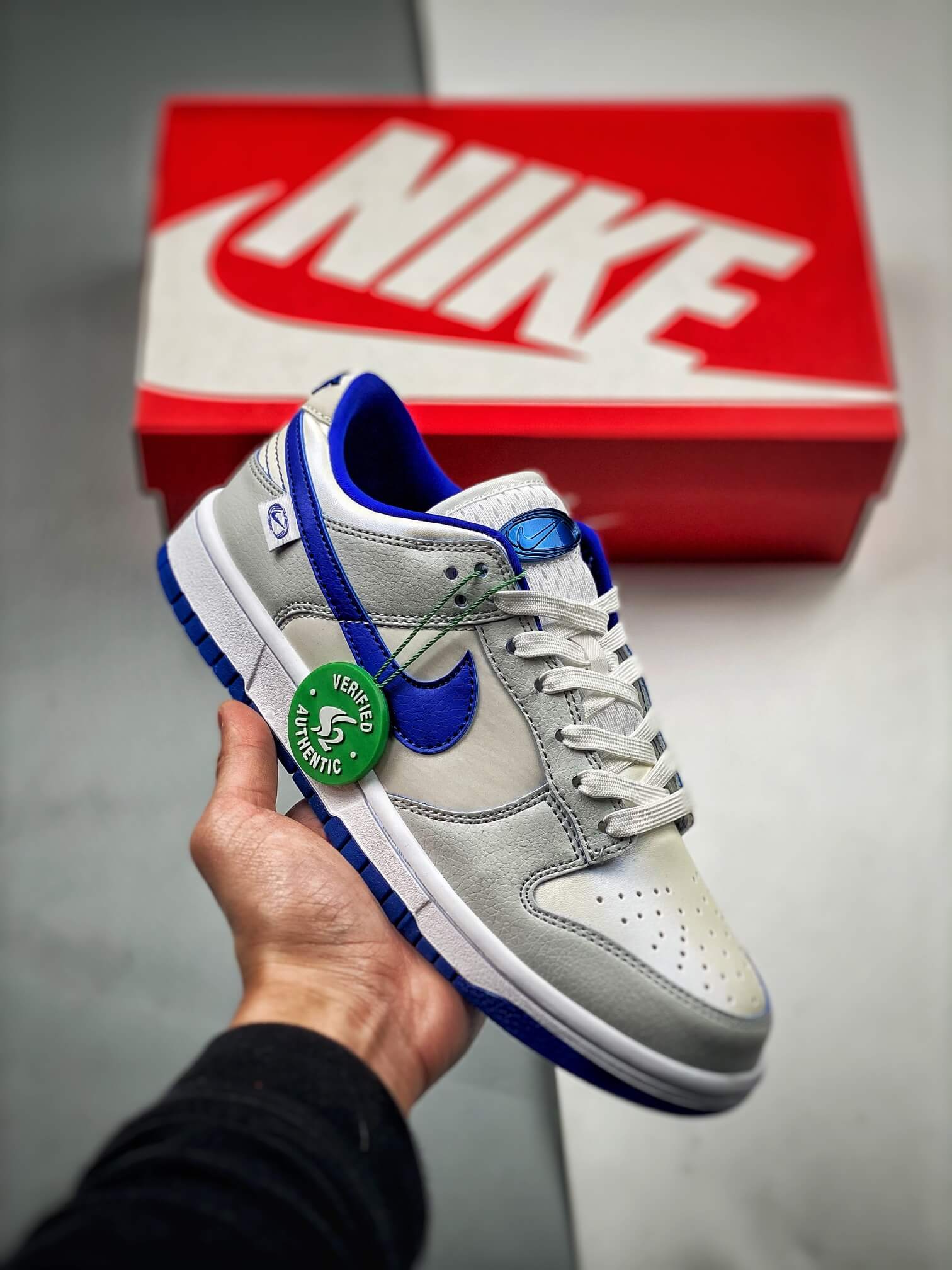 Dunk Low Worldwide White Blue FB1841-100