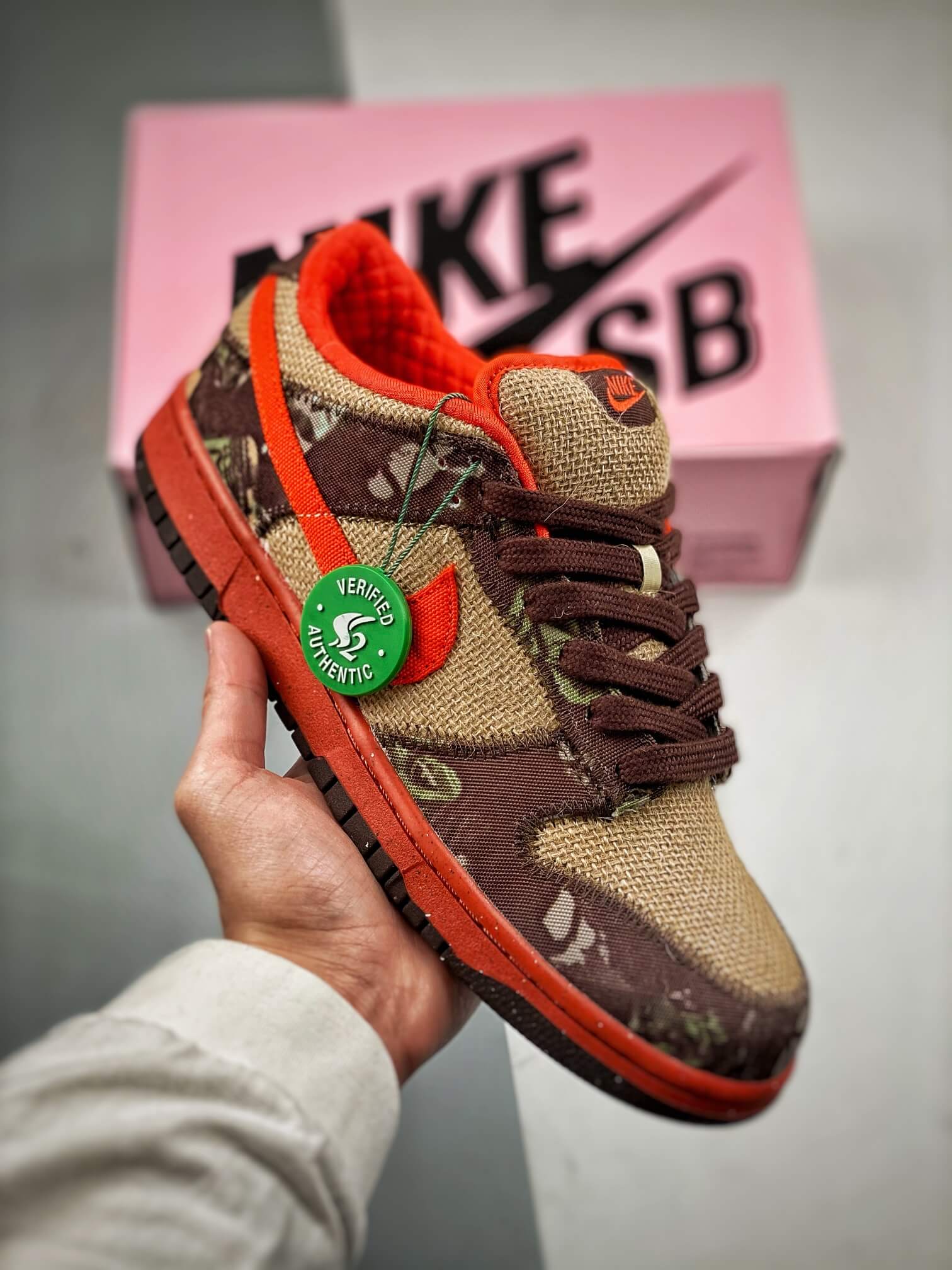Dunk Low Pro SB 'Hunter Reese Forbes' 304292-281