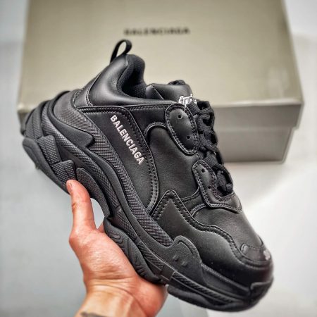 Balenciaga Triple S