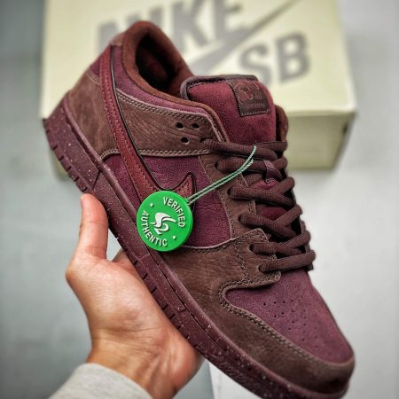 SB Dunk Low 'City of Love – Burgundy' FN0619-600