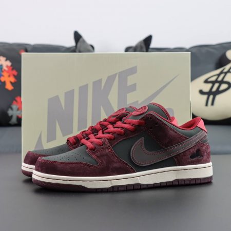 RIOT Skateshop x Dunk Low SB Mahogany Dark Beetroot FZ1289-200