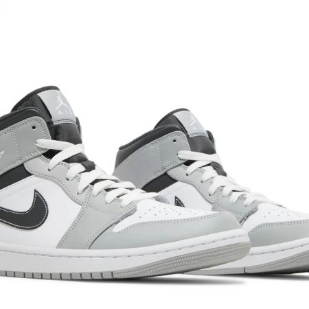 Air Jordan 1 Mid 'Light Smoke Grey' 554724-078