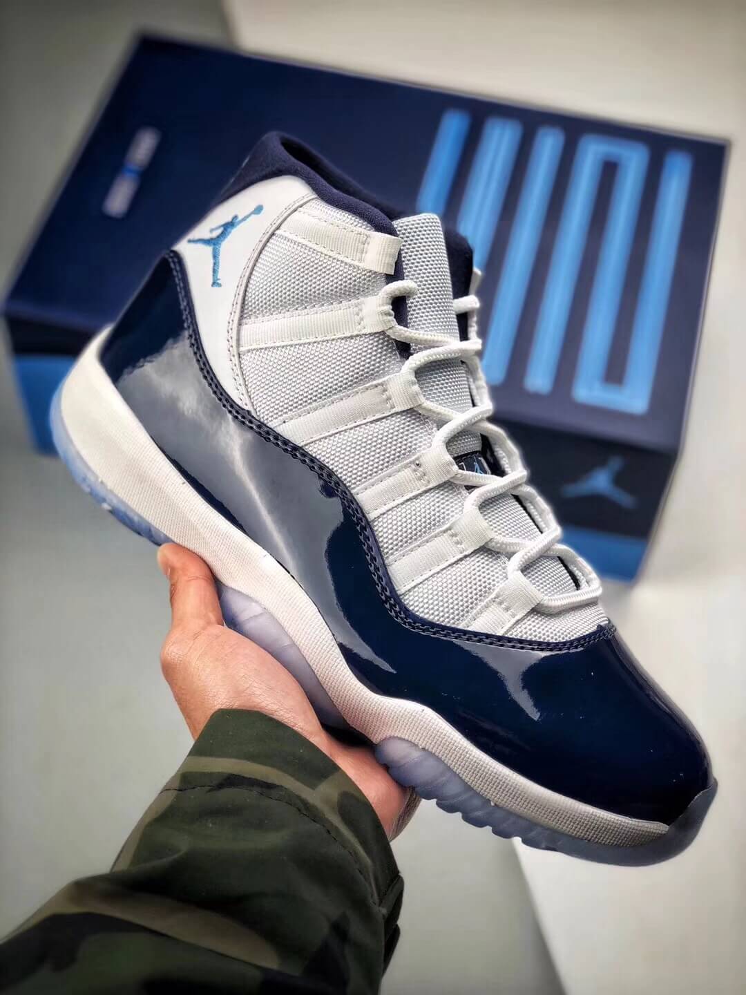 Air Jordan 11 Retro Win Like 82 378037-456