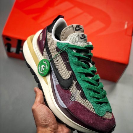 Sacai x VaporWaffle SP 'Villain Red' DD3035-200