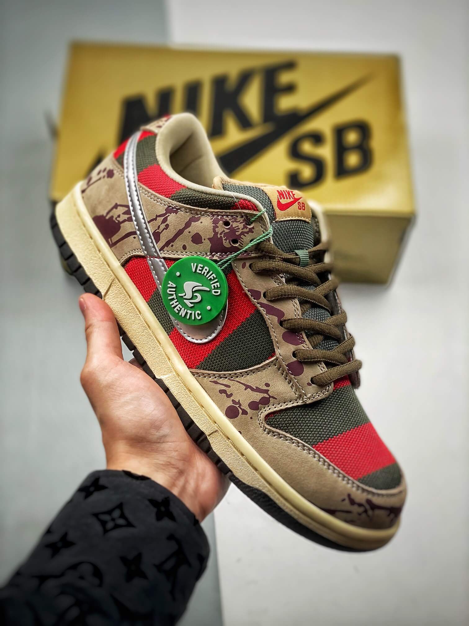 Dunk Low Pro SB 'Freddy Krueger' 313170-202