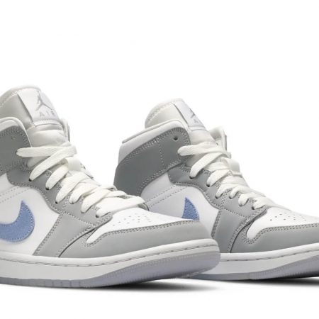 Wmns Air Jordan 1 Mid 'Wolf Grey Aluminum' BQ6472-105