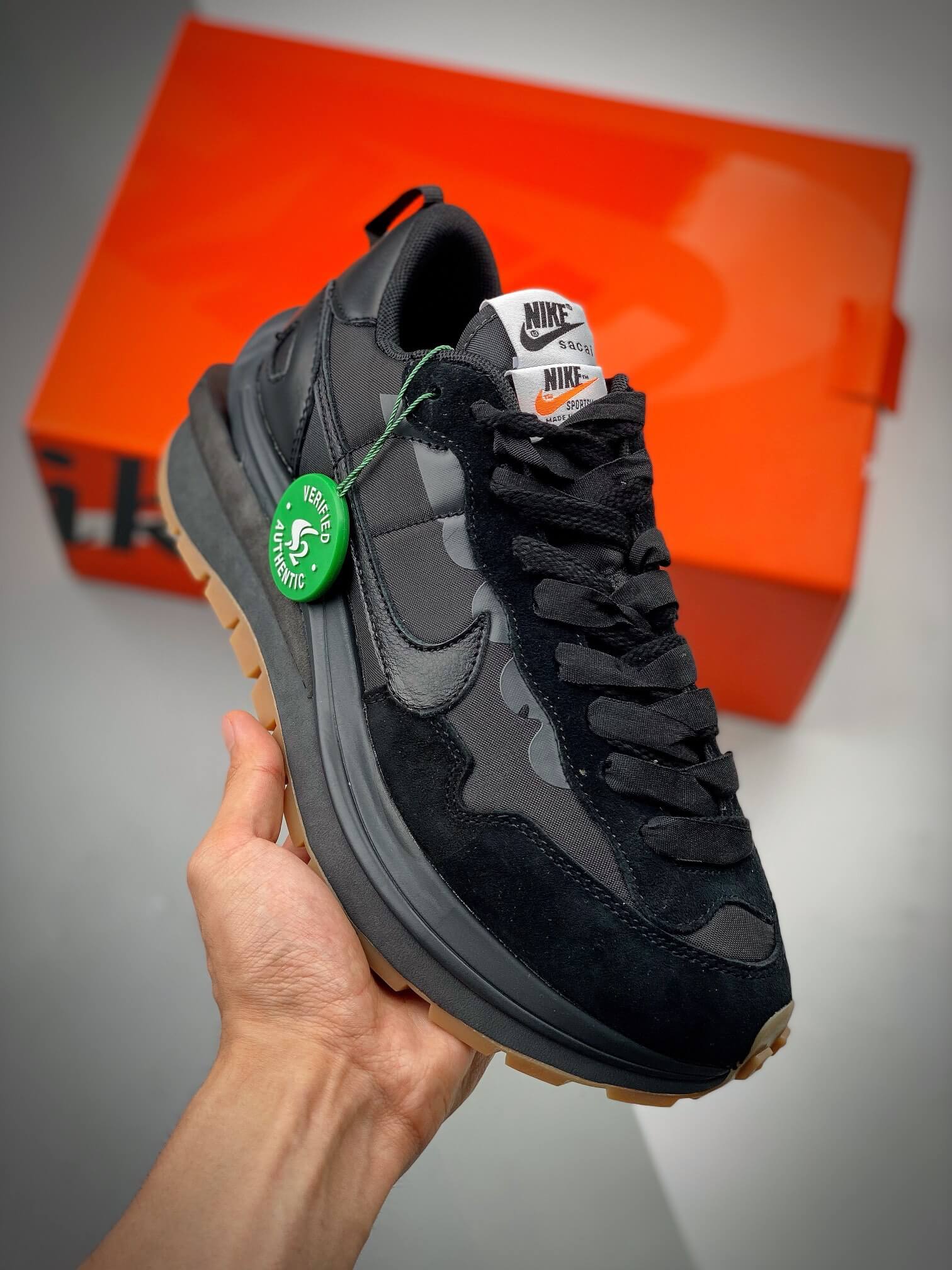 Sacai x VaporWaffle 'Black Gum' DD1875-001