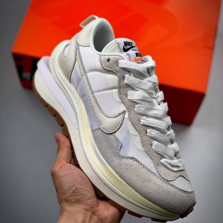 Sacai x VaporWaffle 'Sail Gum' DD1875-100