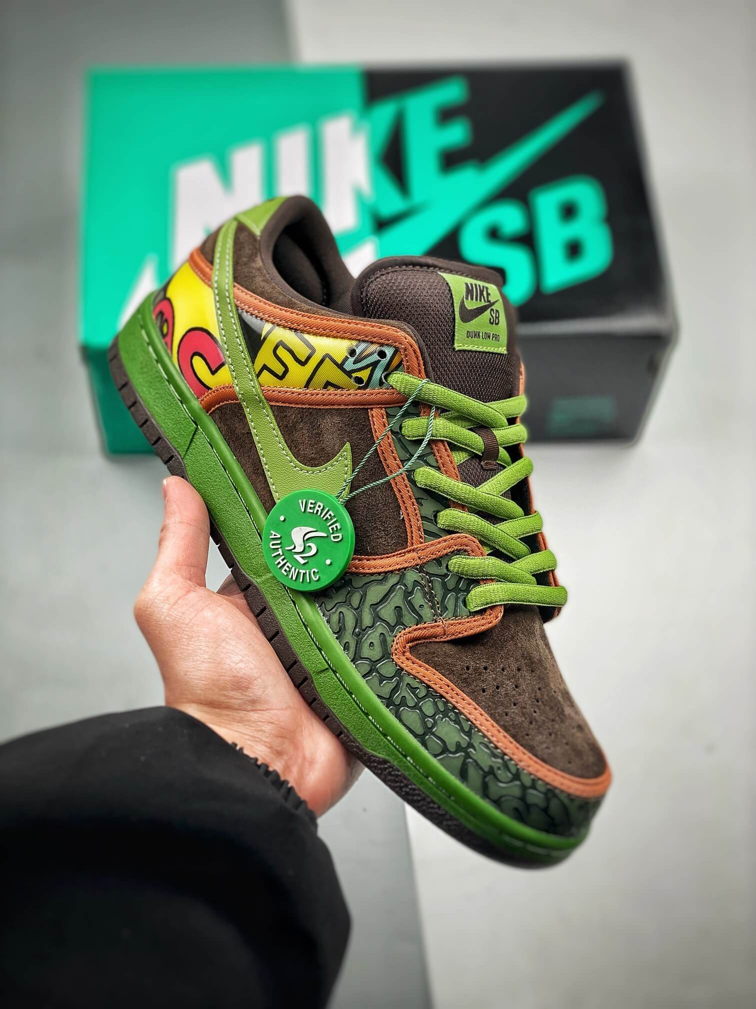SB Dunk Low 'De La Soul' 789841-332