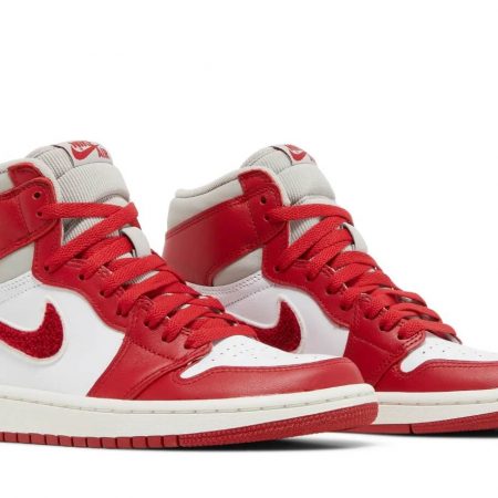 Wmns Air Jordan 1 High OG 'Newstalgia Chenille' DJ4891-061