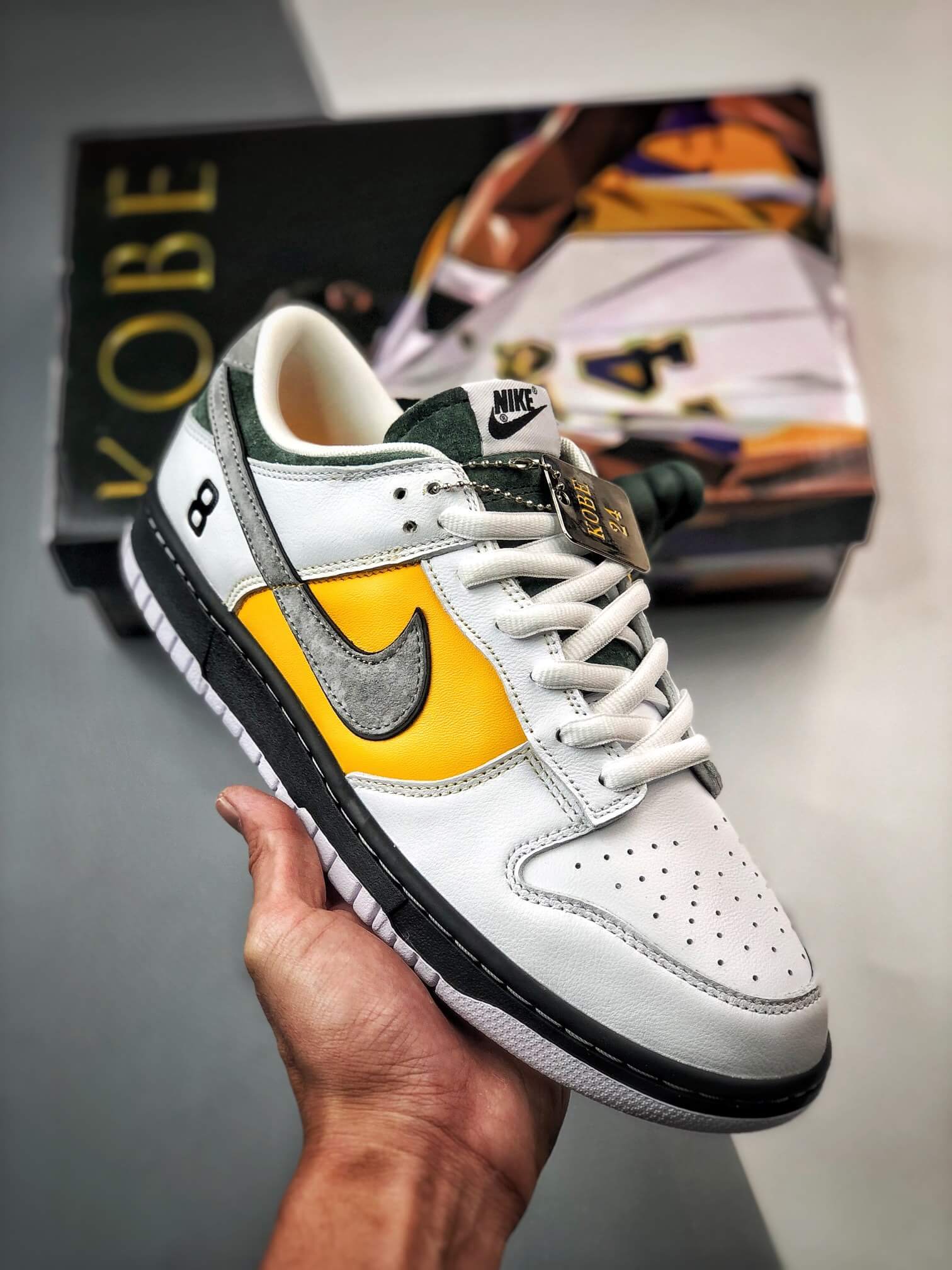 SB Dunk Low Kobe White Yellow Green Black LF2428-001