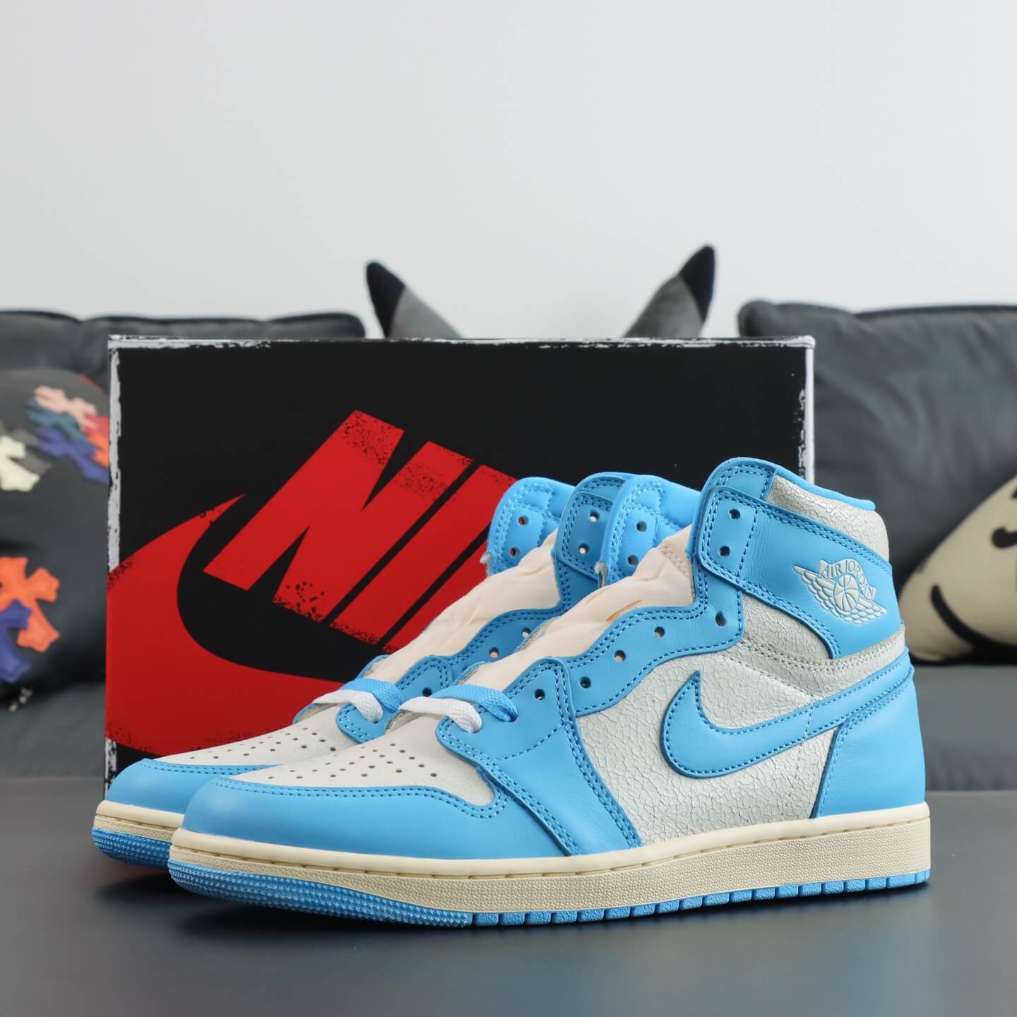 Air Jordan 1 Retro High OG 'UNC Reimagined' DZ5485-402