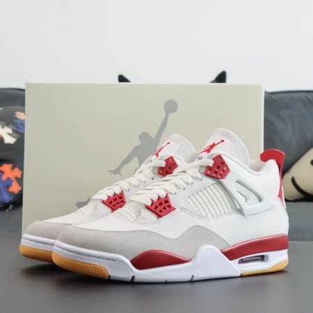SB x Air Jordan 4 Retro SP 'Varsity Red' Friends & Family DR5415-106