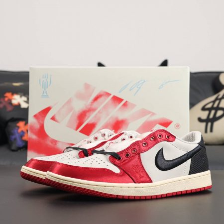Trophy Room x Air Jordan 1 Retro Low OG SP 'Rookie Card - Away' FN0432-100